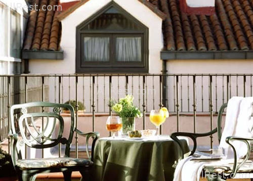 Tryp Ambassador 10